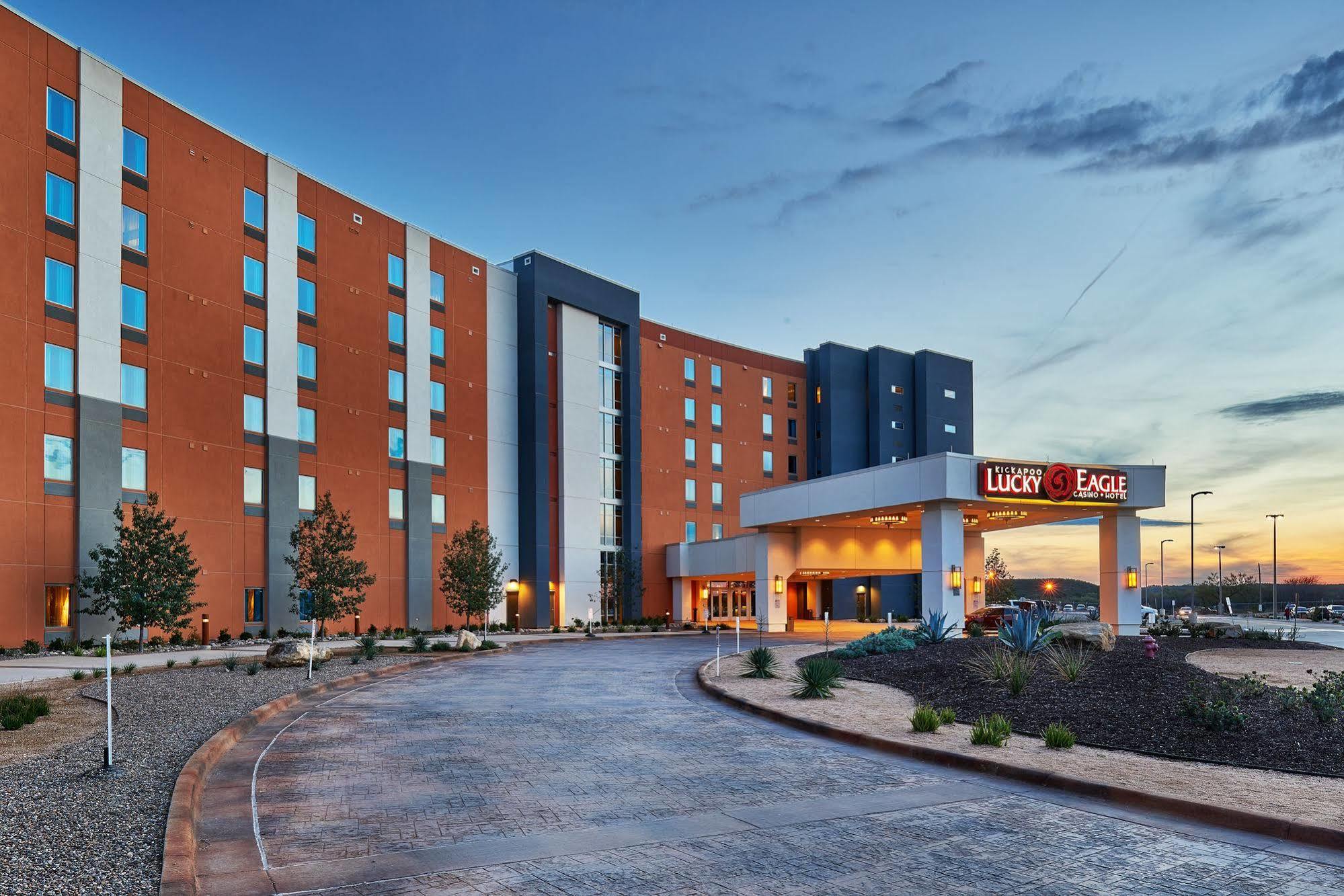 Kickapoo Lucky Eagle Casino Hotel Eagle Pass Extérieur photo